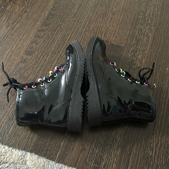 Children’s Place Beaded Lace Up Combat Boots Size 12 - Picture 3 of 6